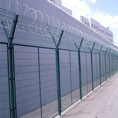 厂家直销双边丝护栏网机场监狱围栏高速公路铁丝网圈地防护网