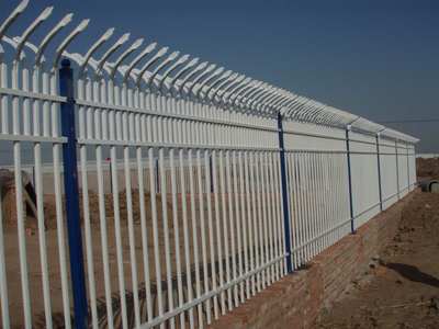 锌钢护栏与传统护栏的区别